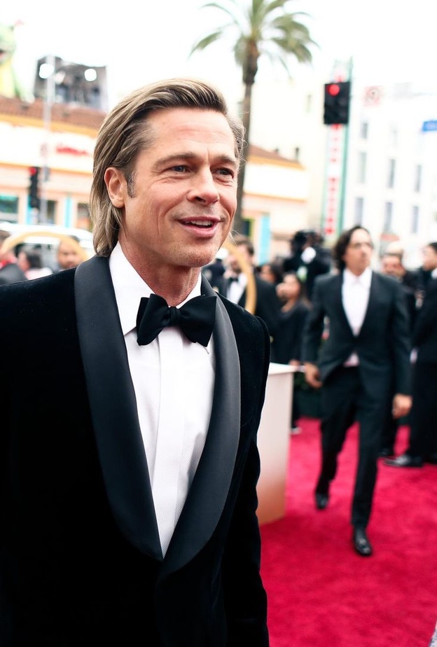 برج خليفة يضيء غدًا بصورة نجم هوليوود براد بيت