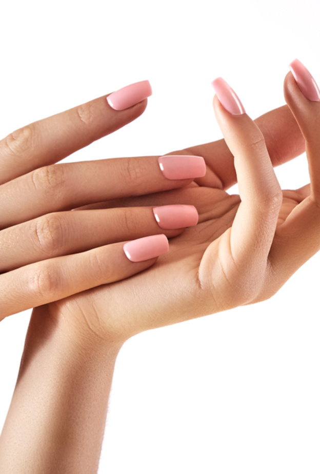 كيفية تركيب الأظافرالاصطناعية بدون صمغ