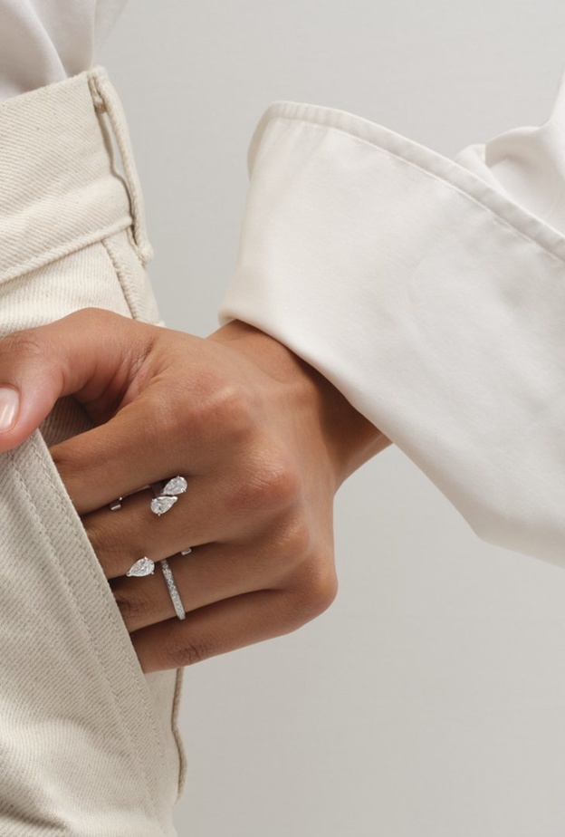 صورة من موقع ريبوسي Repossi