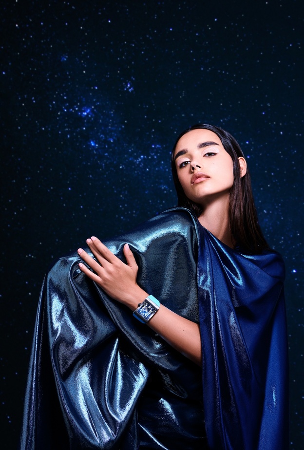  جلسة تصويرية لساعات راقية بعنوان "حدودك الفضاء" 