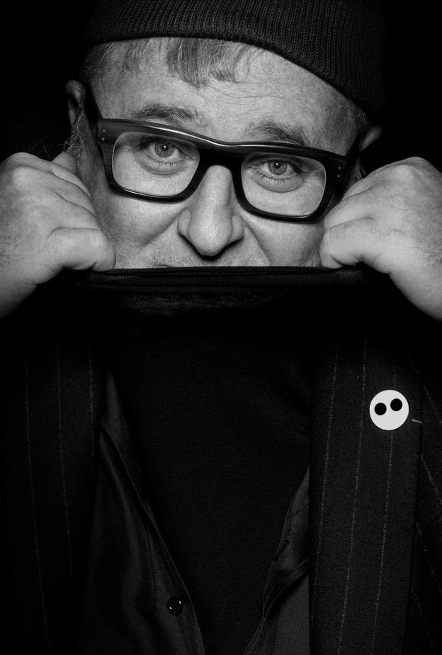 عرض ازياء مشترك يضمّ 44 دار تحية للمصمم Alber Elbaz