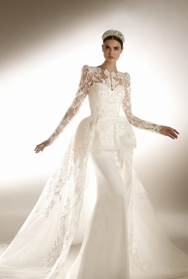 فساتين زفاف ملكية@pronovias