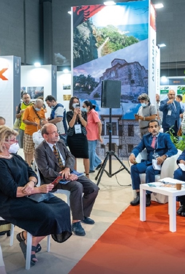 مشاركة فاعلة لهيئة التراث في فعاليات أسبوع الترميم الدولي في إيطاليا