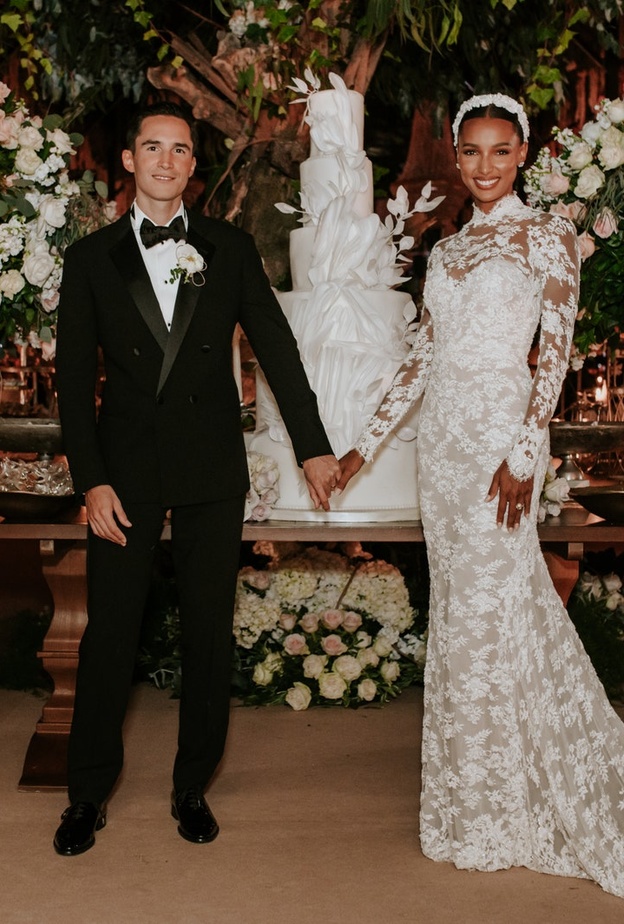 من اجواء تفاصيل حفل زفاف جاسمين توكس