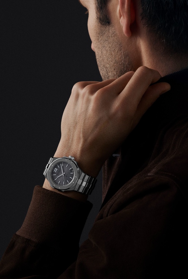 Chopard تثري مجموعة ساعات Alpine Eagle بموديل جديد من التيتانيوم