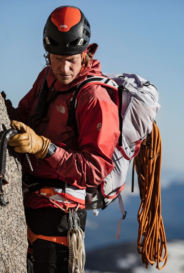 أوڤرسيز محدودة الكمية _إيفرست_ تصميم أنيق لإطلالة مريحة من Vacheron Constantin