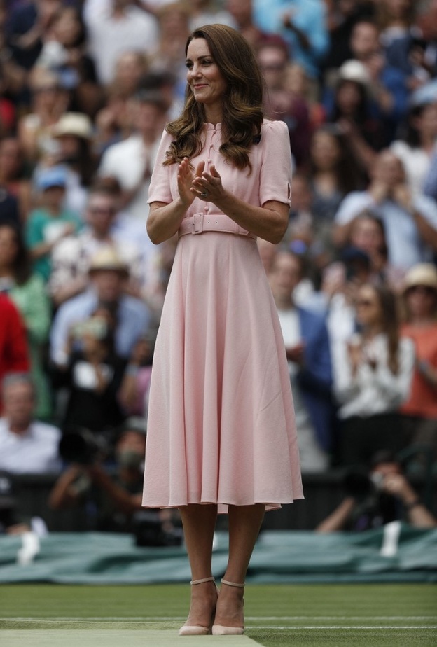 تعرفي على أنواع الأحذية التي تتألق بها كيت ميدلتون