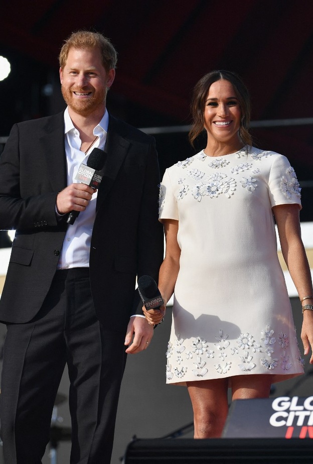 هذا هو سعر إطلالات ميغان ماركل الباهظة في زيارتها إلى نيويورك