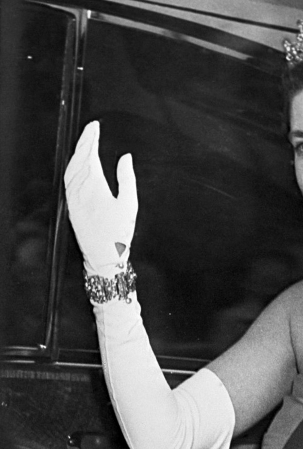 5 أحداث أثرت على العائلة المالكة البريطانية في الـ 100 عام الماضية.. فما هي؟