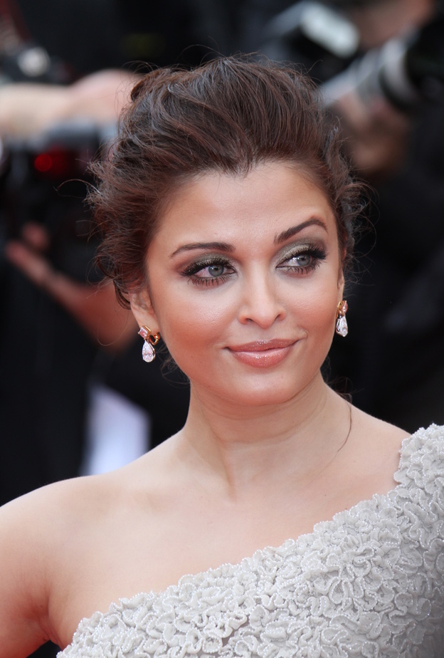 أهم النصائح الجمالية على طريقة النجمة آشواريا راي