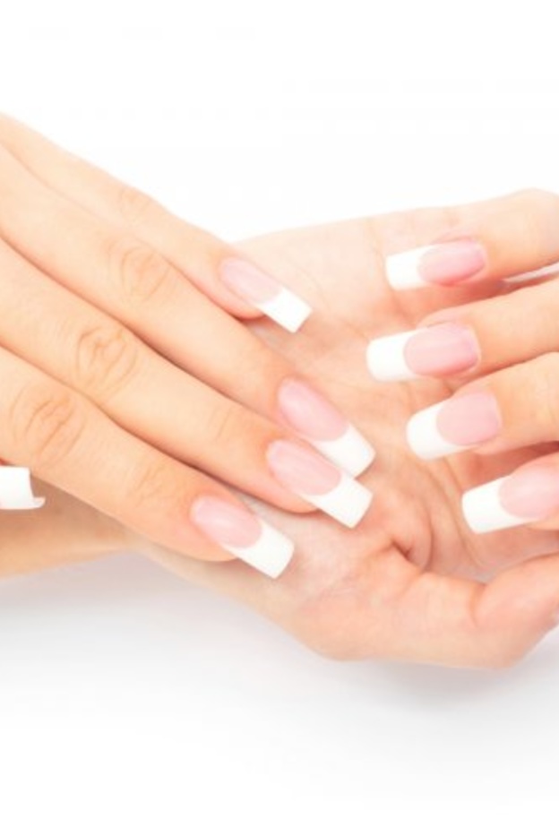 فوائد زيت جوز الهند والليمون لتطويل الأظافر وتقويتها