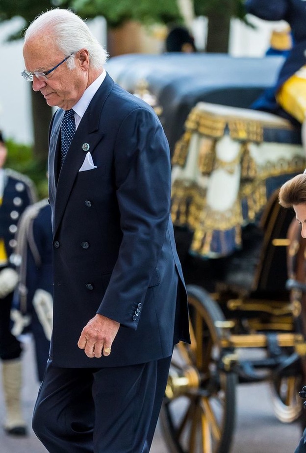 بحضور العائلة المالكة.. كيف كانت مراسم افتتاح البرلمان السويدي؟