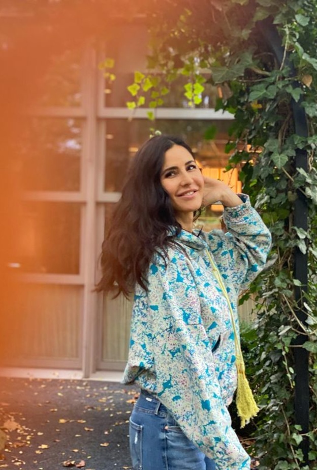 كاترينا كيف في رحلة تسوق في أحدث صورها في تركيا