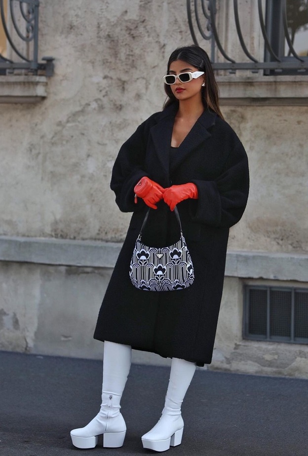 اطلالة ريم السعيدي خلال حضورها حفل لدار بولغاري. كل الصور من حساباتهن على انستقرام