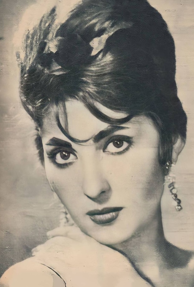 4 اطلالات لـ نادية الجندي في فترة شبابها وجمالها حديث الجمهور