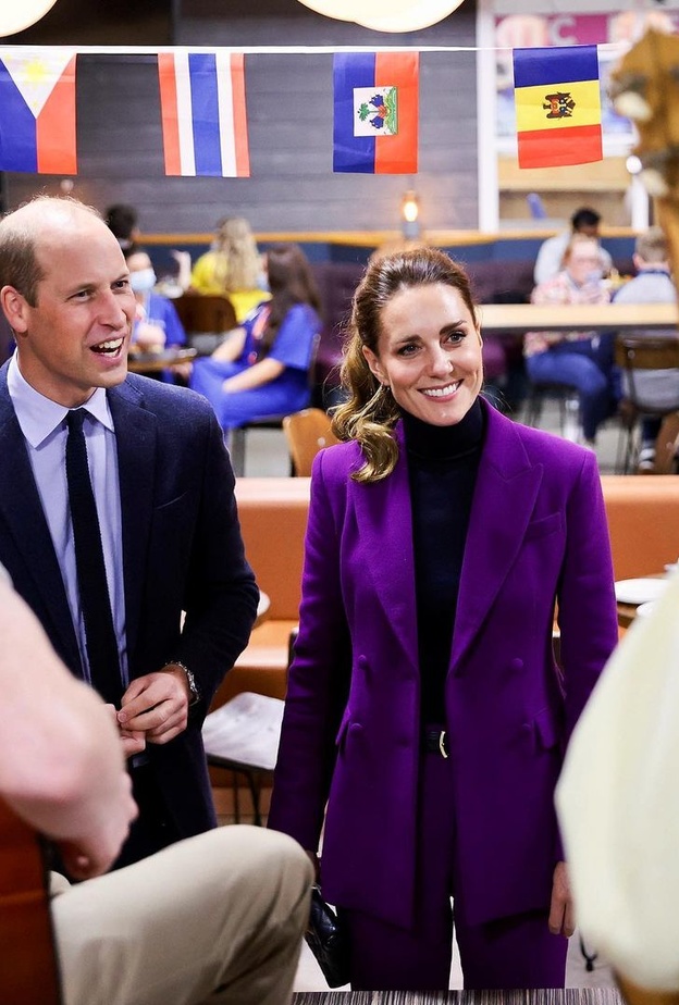 بعد ارتداء ميغان ماركل بدلة ذات لون موحد.. كيت ميدلتون بإطلالة مشابهة.. فمن الأجمل؟