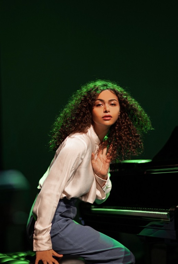 الموسيقية وعازفة البيانو عبير بالبيد في اليوم الوطني السعودي: السعودية عز واعتزاز 