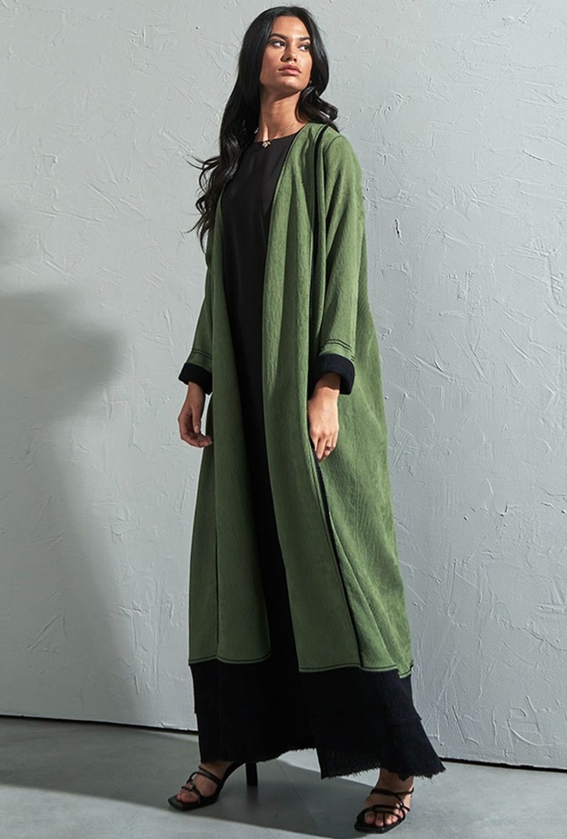 القصّة الكاجوال والمسترخية بعباية جذابة وشبابية من Cecilehob