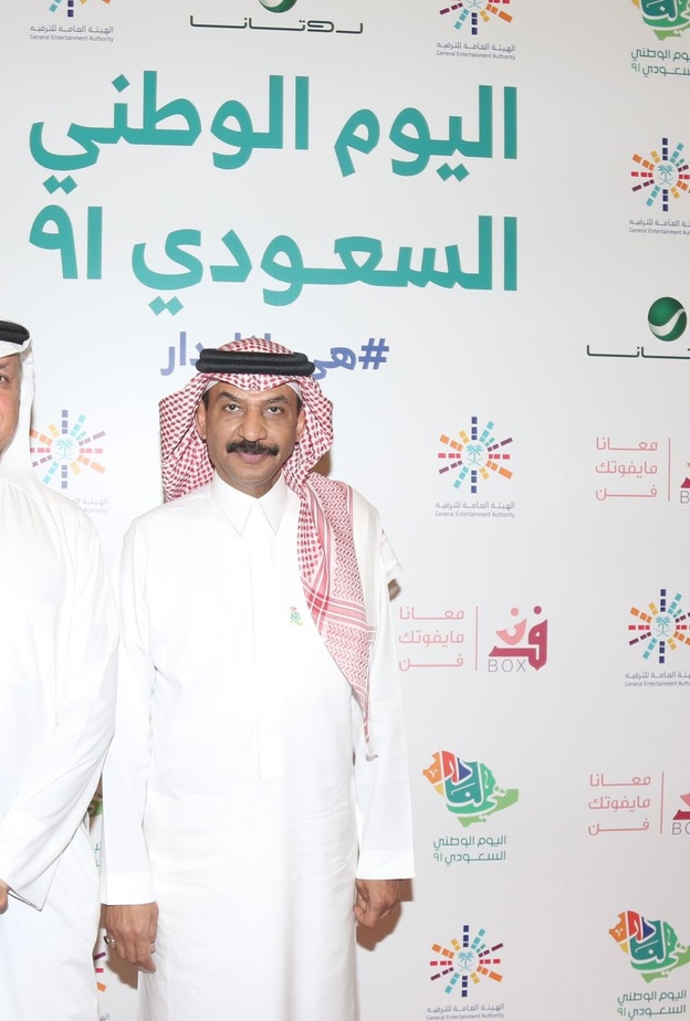 عبادي الجوهر والرئيس التنفيذي لشركة "روتانا" سالم الهندي