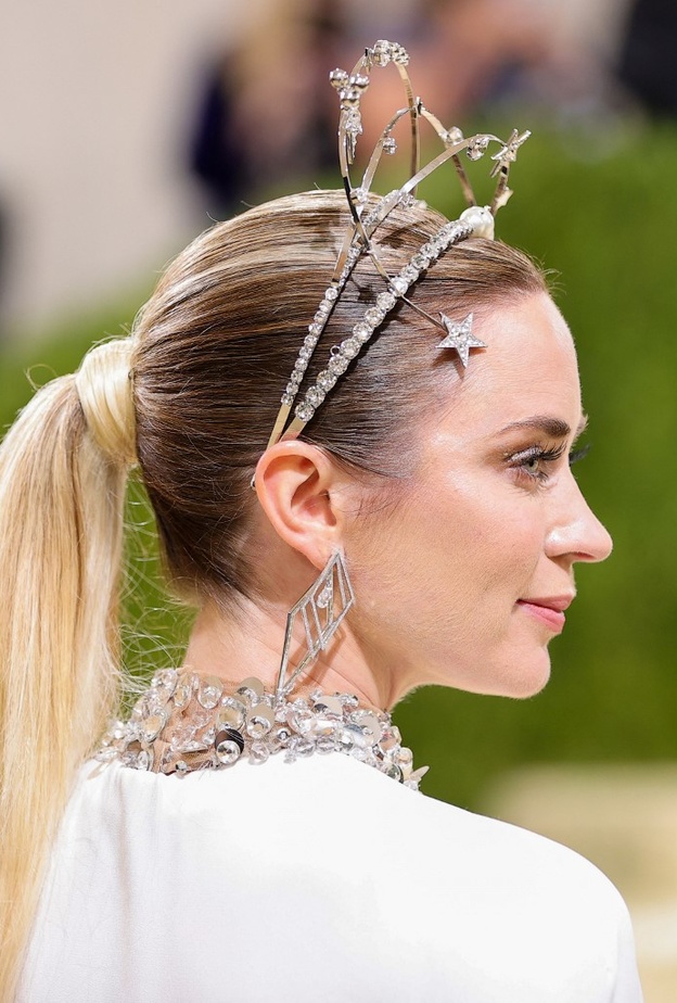 أبرز تسريحات شعر النجمات التي لفتت الأنظار في حفل Met Gala 2021