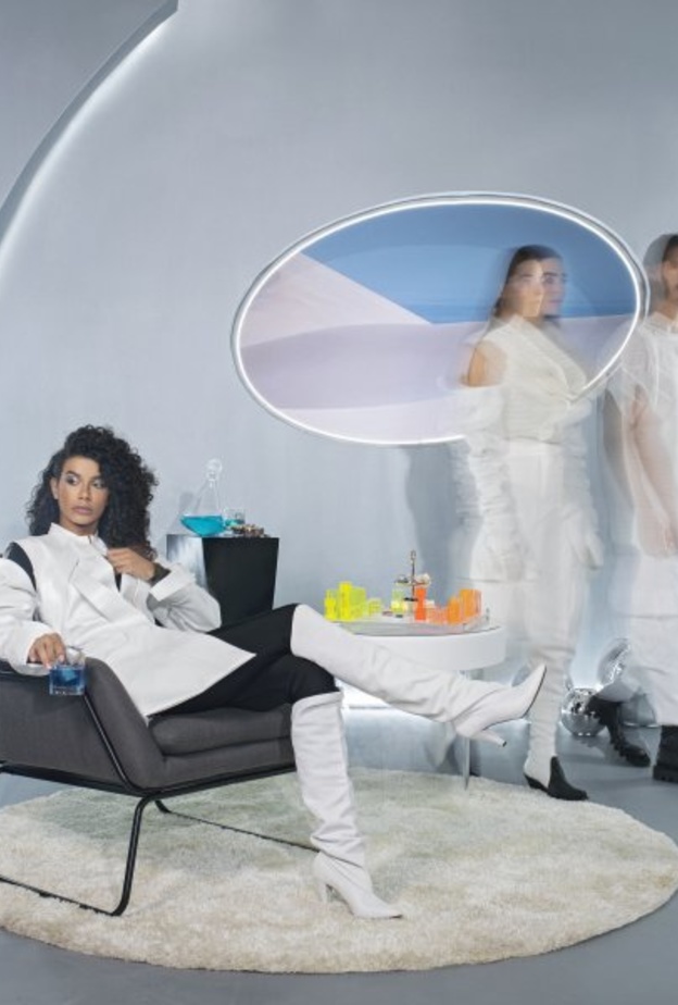 تاناغرا تستكمل الاحتفالات بعيدها الأربعين مع   “Tanagra Reimagined”