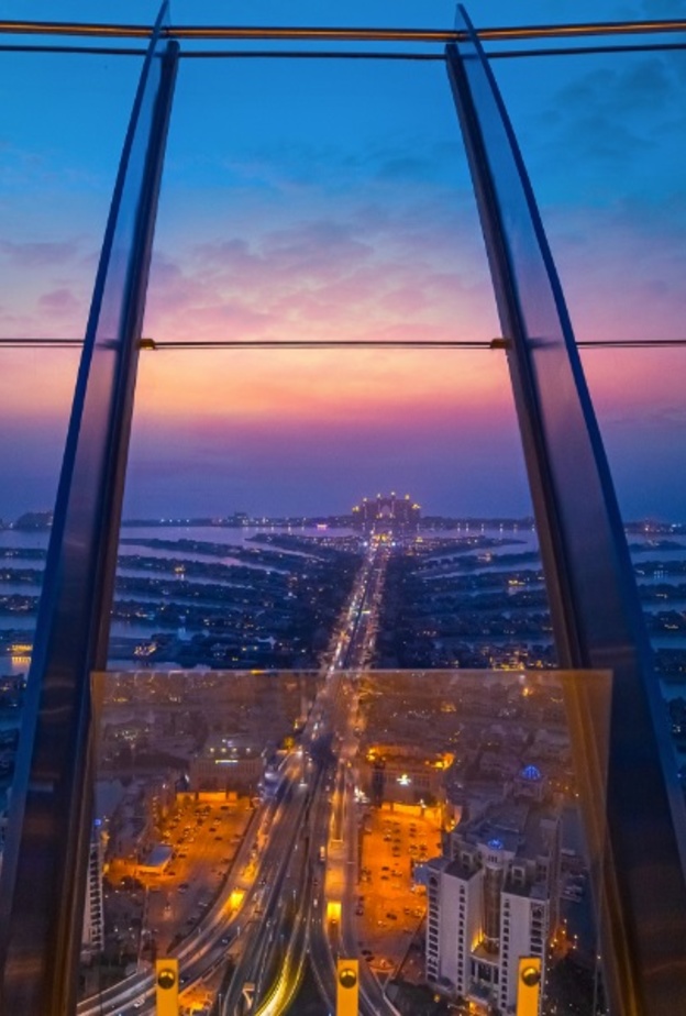 منصة المشاهدة "ذا ڤيو آت ذا بالم".. إطلالات خلابة وتجربة ساحرة في نخلة جميرا بدبي