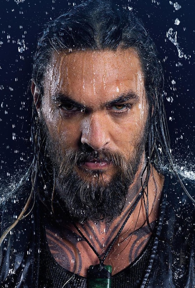 جيسون موموا نجم فيلم Aquaman