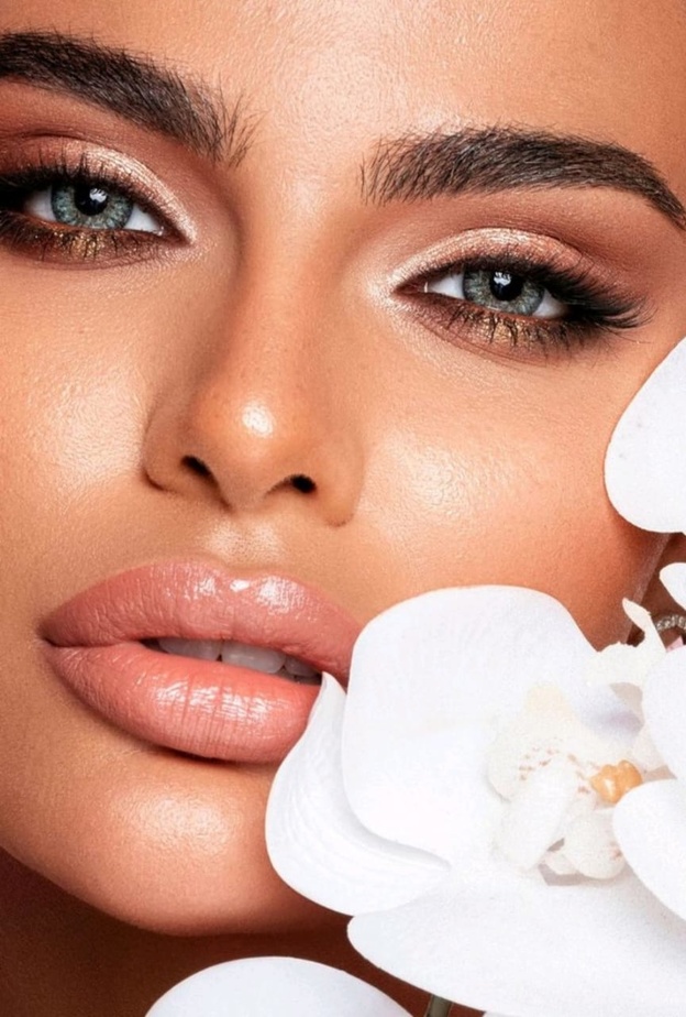 كوني ملكة تتربع على عرش الجمال في يوم زفافك