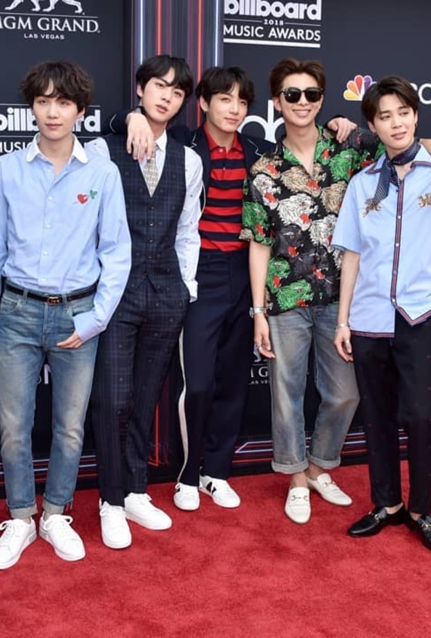 تفاصيل أول حفل مباشر لفرقة BTS منذ الوباء في لوس أنجلوس