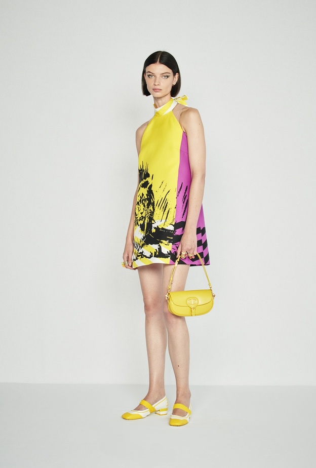 عالم من الخيال في مجموعة "ديور" للألبسة الجاهزة للنساء لموسم ربيع وصيف 2022