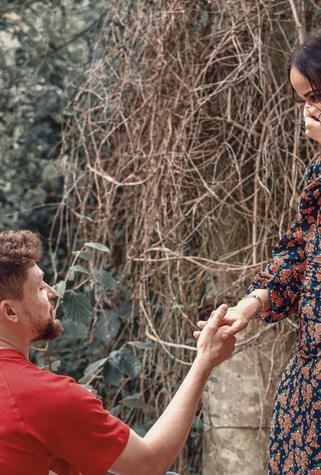 نور عمرو دياب مع خطيبها- صورة من حسابها على انستقرام