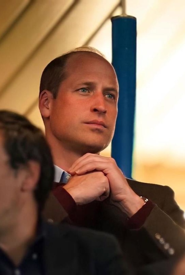 الأمير وليام يقوم بزيارة غير معلنة لموقع مباراة فريقه المفضل لكرة القدم