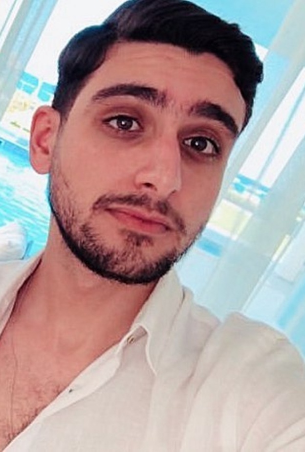 تيام مصطفى قمر يوضح حقيقة ارتباطه بـ ليلى أحمد زاهر