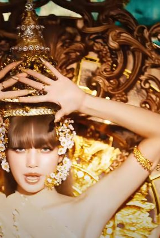 ليسا تشعل أجواء برنامج جيمي فالون وتتخطى الـ100 مليون مشاهدة في يومين بأغنيتها "LALISA"