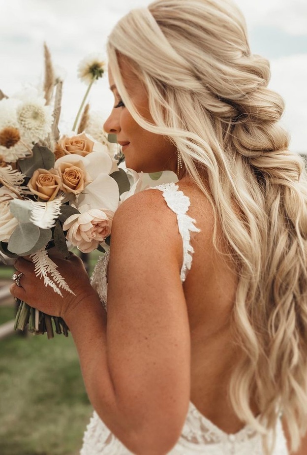 أهم 6 نقاط لتحديد موعد الزفاف الأمثل