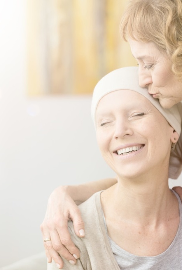 أهمية الدعم النفسي لمريضات سرطان الثدي وأثره على العلاج