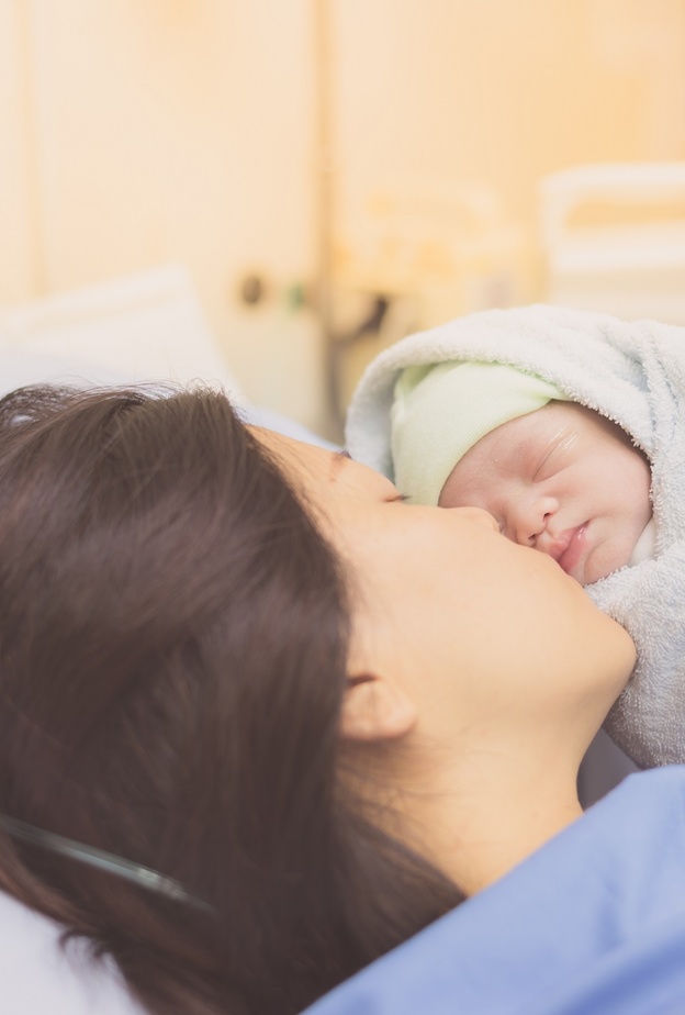 اسباب الامساك بعد الولادة القيصرية