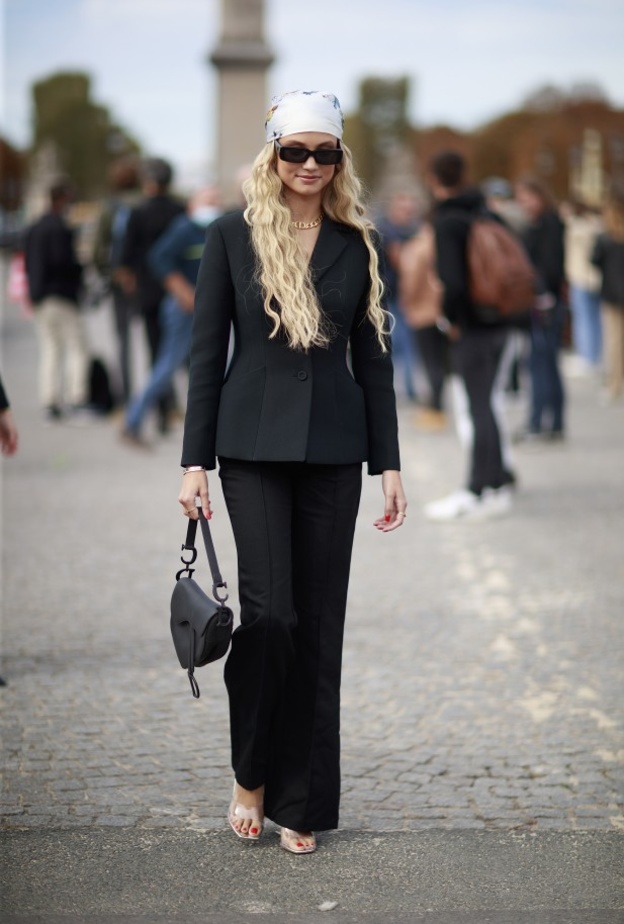 البنطلون الـ boot cut يناسب صاحبة الجسم المثلث المقلوب