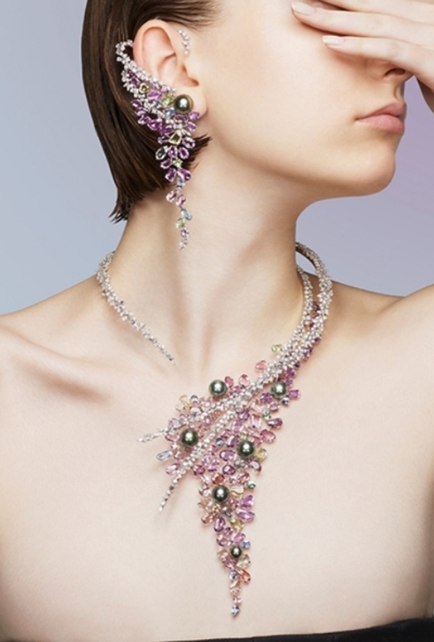 الصورة الرئيسية من موقع TASAKI