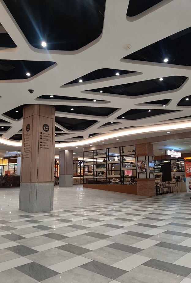 رويال مول Royal Mall