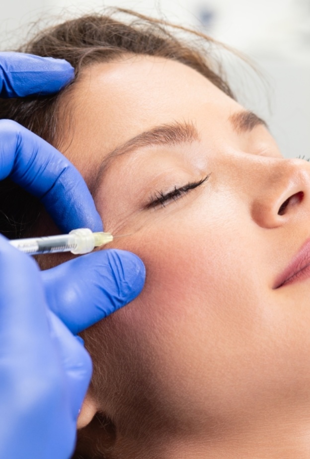  كيف تتم عملية حقن الخلايا الجذعية للوجه وأهم أضرارها