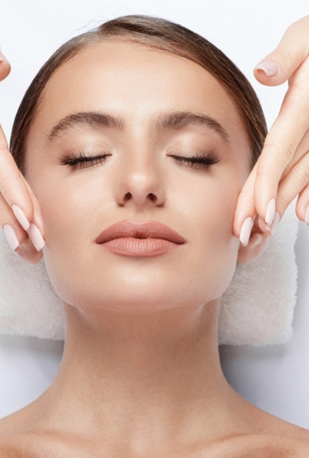  حقن الكولاجين يمنحك مظهر بشرة أكثر امتلاءً ونعومة