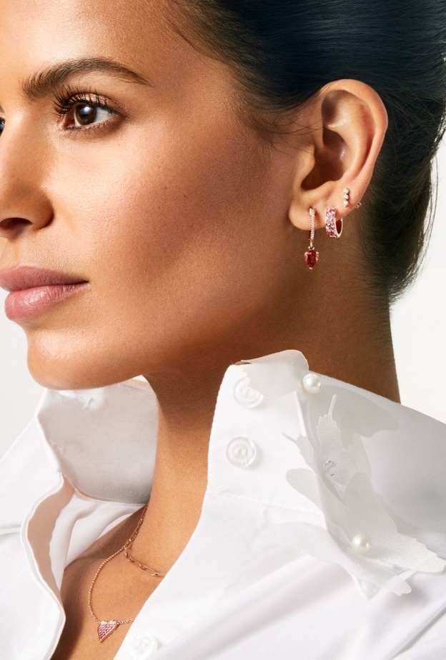 صورة من آن سيستيرون