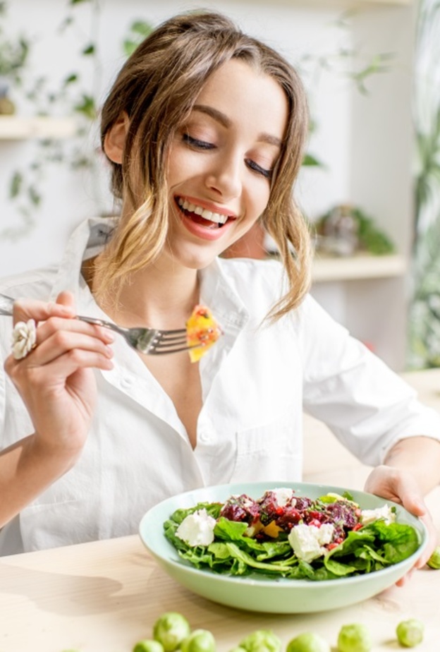 عادات غذائية تساعدك على خفض الكوليسترول المرتفع