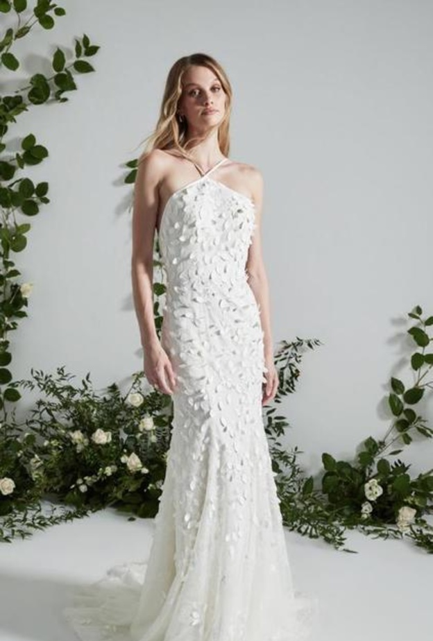 فساتين زفاف Theia لخريف وشتاء 2022 من أسبوع الموضة العرائسي