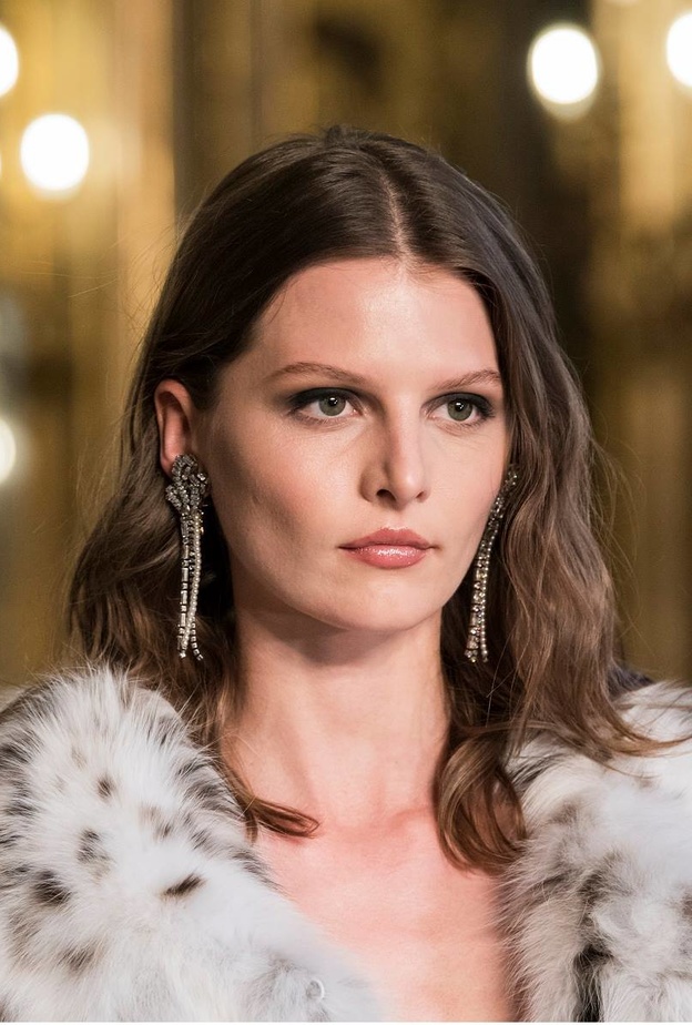 مكياج سموكي بلونين ايشادو داكن  من دار Braschi.jpg