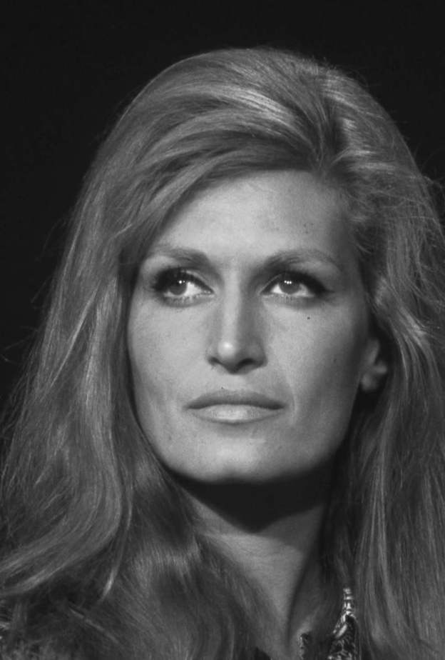 أشهر زيجات نجوم زمن الفن الجميل