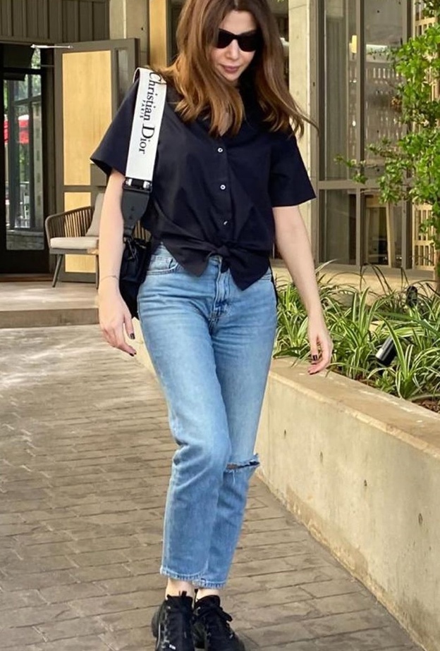 موديلات احذية رياضية مستوحاة من اطلالات نانسي عجرم