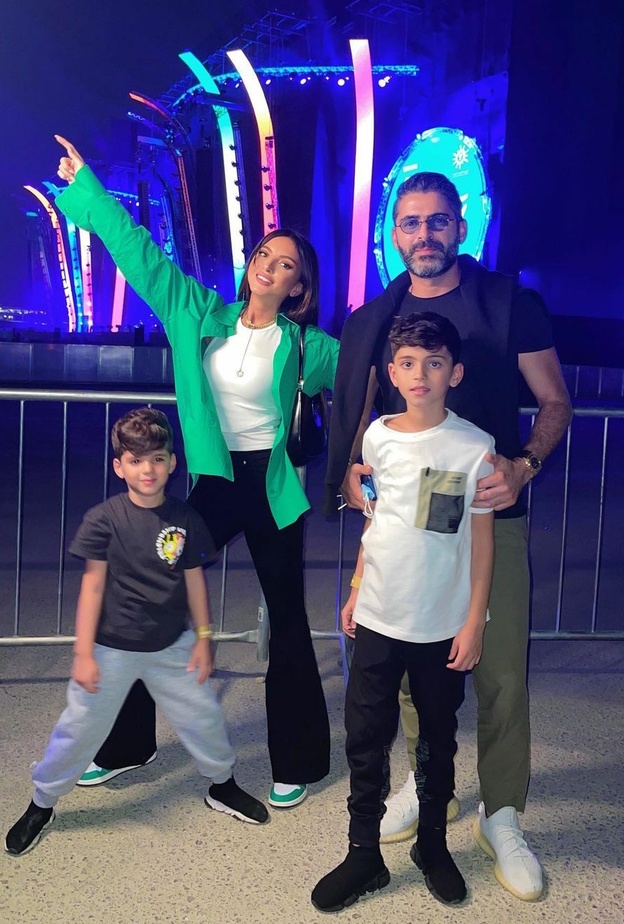 ناتالي فنج برفقة عائلتها في افتتاح موسم الرياض الصورة من حسابها على الانستجرام