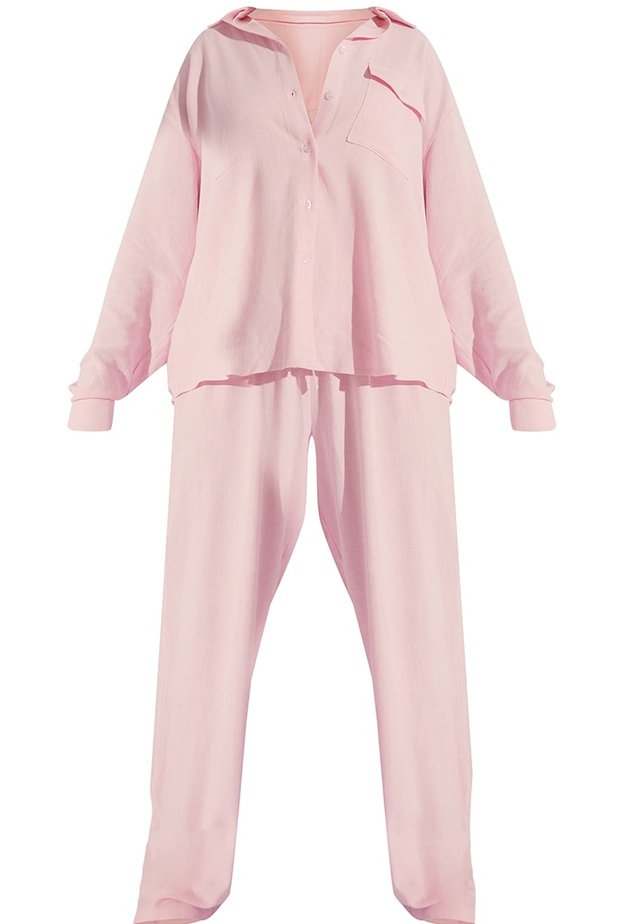 البدلات الموحّدة من PRETTYLITTLETHING.. الصيحة الأكثر رواجًا في خريف 2021